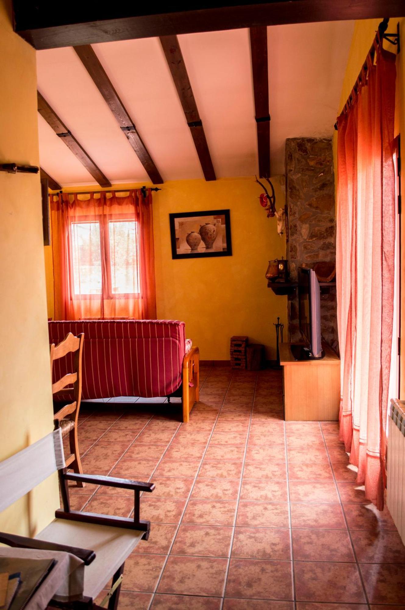 Apartamentos Rurales Alvado Tamajon Exterior photo